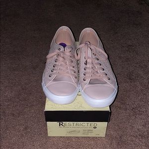 8 1/2 Dusty Rose Sneakers